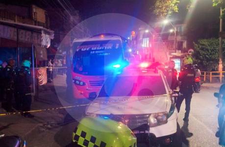 Identifican a las mujeres asesinadas dentro de un bus en el nororiente de Medellín y ofrecen recompensa