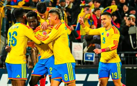 El seleccionado colombiano se ubica en el bombo 2, después de haber quedado en el puesto 13 del ranking Fifa. Foto: tomada del x de @FCFSeleccionCol
