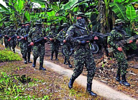 La disidencia de “Calarcá” hace presencia en regiones mineras, corredores del narcotráfico y zonas donde la Fuerza Pública enfrenta dificultades para imponer autoridad. FOTO: AFP