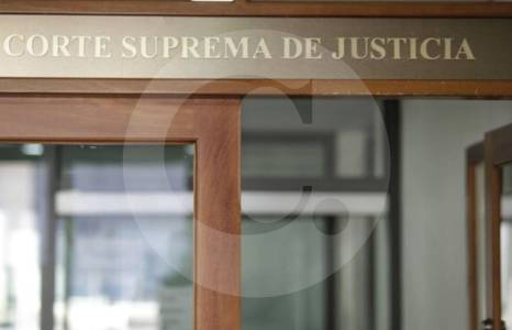 Corte Suprema sale en defensa de la Fiscalía: está de acuerdo en no levantar 29 órdenes de captura al Clan del Golfo