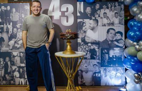 Diego Fernando Mazabel, reconocido planeador de bodas en Cali, fue asesinado en el sur de la ciudad durante un intento de robo; el hecho quedó registrado en video y es clave en la investigación. FOTO: REDES SOCIALES. 