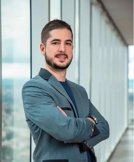 Felipe Aristizábal, fundador de Geekboss, lidera una consultora que ya compite con firmas internacionales. FOTO: CORTESÍA