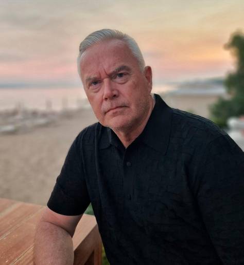Huw Edwards fue el encargado de dar la noticia del fallecimiento de la reina Isabel II. FOTO FACEBOOK HUW EDWARDS 