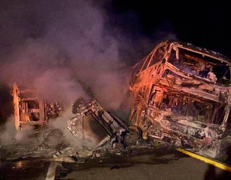 Al menos 19 muertos y 22 heridos en un accidente de carretera en México