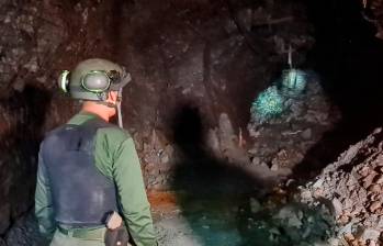 Los mineros ilegales financiados por el Clan del Golfo tienen montada casi una ciudadela al interior de los socavones. FOTO: SANTIAGO OLIVARES