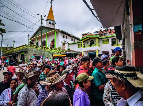 El frente 36 de las Disidencias de las Farc tiene en la zozobra a miles de personas en Briceño, Norte de Antioquia. FOTO: CAMILO SUÁREZ