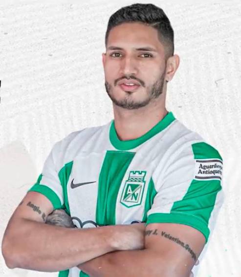 Eric Ramírez ya es jugador verdolaga. FOTO ATLÉTICO NACIONAL