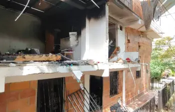 Aspecto de la vivienda en donde ocurrió la explosión en Bello y que tuvo que ser evacuada. FOTO: Cortesía Alcaldía de Bello