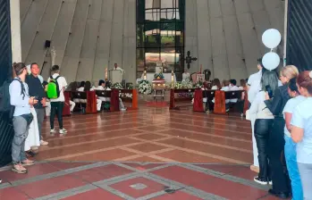 Así lucía la capilla del cementerio Campos de Paz, de Medellín, donde le dieron el último adiós a Bayron Sánchez Salazar, más conocido como B-King. FOTO: Cortesía