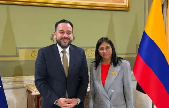 El Ministro de Minas y Energía, Edwin Palma, se reunió con la líder del régimen de Venezuela, Delcy Rodríguez. FOTO: MINISTERIO DE ENERGÍA