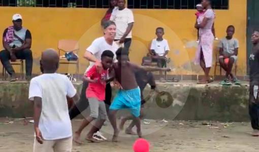 Matheus Uribe cambió los guayos por la solidaridad: así fue su visita al Chocó