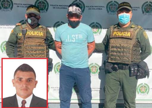 Así fue presentada la captura de José Alexánder Henao Zapata, alias “Kiriko” o “Ronald”, en la comuna 13 de Medellín. FOTOS: CORTESÍA DE LA POLICÍA.