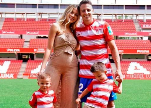 Karin Jiménez, Santiago Arias y sus hijos. FOTO TOMADA DE INSTAGRAM @karinjimenez91