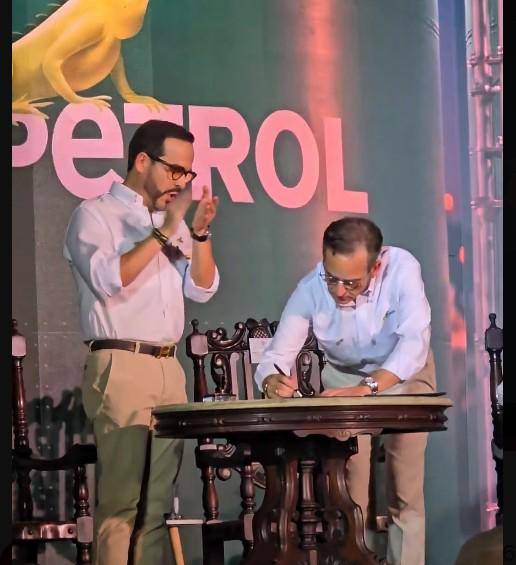 El presidente Abelardo de La Espriella le tomó posesión a Joaquín Gutiérrez como nuevo presidente de Ecopetrol.