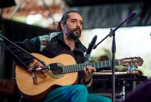 Teto Ocampo fue el productor y guitarrista de los discos Los clásicos de la Provincia y La Tierra del Olvido, entre otros. También trabajó en la conducción de un programa de Señal Colombia. Foto: cortesía