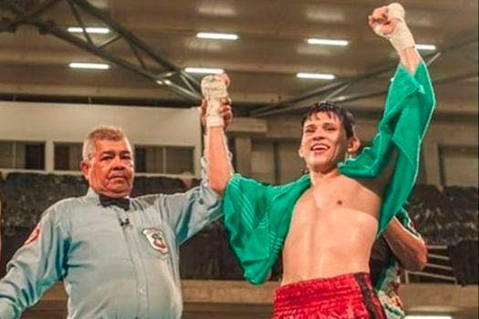 El boxeador estaba buscando el título nacional de peso pluma. FOTO: TOMADA DEL TWITTER DE @petrogustavo