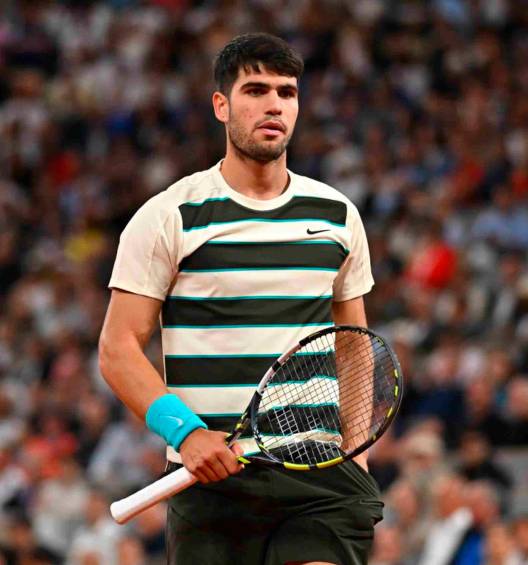 Carlos Alcaraz, campeón defensor de Roland Garros avanzó a la final del torneo parisino y ahora espera rival para el domingo. FOTO TOMADA X @rolandgarros