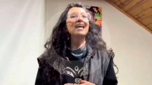 Estados Unidos revocó la visa a Viviana Marín, la activista que amenazó con hacer “invivible” el país a De la Espriella
