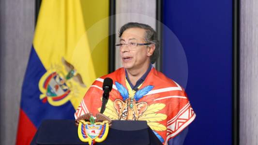 Se cae contrato de $164.000 millones para energía solar que impulsó el Gobierno Petro