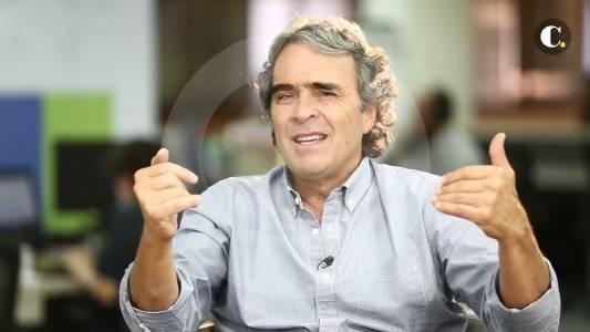 Sergio Fajardo: las redes sociales son su plaza pública, ¿esta vez si podrá?