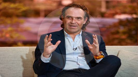 Alcalde de Medellín solicitó a EE. UU. que investigue y extradite a los implicados en los archivos de alias Calarcá