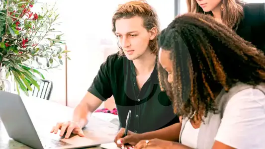Hay más de 3.200 vacantes en hotelería y turismo disponibles en Colombia, ¿cómo aplicar?