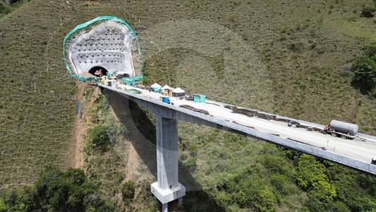 Luz al final del túnel: Antioquia y Gobierno nacional acuerdan plan de aceleración para terminar vía del Toyo