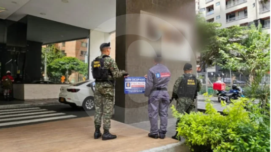 Lujosas casas, oficinas y vehículos: estos son los bienes incautados a red de narcotráfico en Antioquia