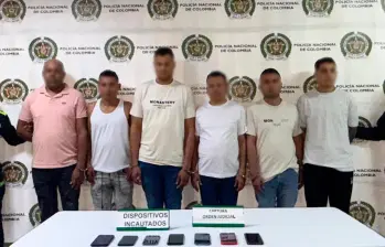 Los miembros de la banda durante su detención por la Policía. FOTO: Cortesía