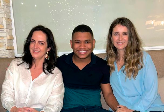 Miguel Polo Polo es afín al Centro Democrático. En la fotografía, las senadoras María Fernanda Cabal (izquierda) y Paloma Valencia (derecha). FOTO: TOMADA DE INSTAGRAM @MIGUELPOLOPOLO.