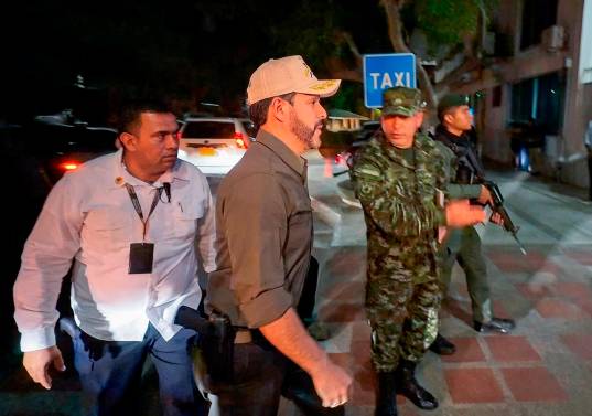 Calles militarizadas en Santa Marta tras paro armado anunciado por ‘Los Pachenca’, grupo armado que delinque en buena parte del Caribe. FOTO AFP