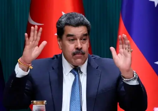 Nicolás Maduro denunció a Estados Unidos por “piratería y terrorismo internacional”, tras la incautación de buques con petróleo venezolano en el Caribe y el despliegue militar estadounidense. FOTO: AFP