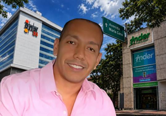 Testimonios dicen que Jaramillo citaba en una oficina de Laureles a funcionarios del Inder. FOTO EL COLOMBIANO y web, con IA. 