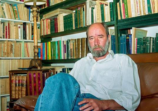 Durante años, Antonio Caballero fue una de las firmas más conocidas de la prensa colombiana. Su trabajo en el campo del periodismo cultural saldrá en dos libros. FOTO Colprensa 
