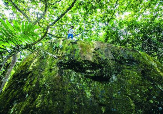 Mientras la geología atribuye su apariencia al proceso de meteorización y erosión del suelo, la comunidad mantiene viva la creencia de un fenómeno prodigioso. FOTO Julio Herrera