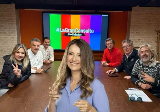 En la consulta, además de Valencia, participarán Mauricio Cárdenas, Vicky Dávila, David Luna, Juan Daniel Oviedo, Aníbal Gaviria y Daniel Palacios. FOTO: ARCHIVO PARTICULAR