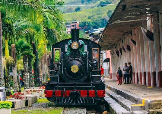 La Estación Cisneros del Ferrocarril de Antioquia sirvió como terminal y taller para todo el material rodante.<b><span class="mln_uppercase_mln"> </span></b>FOTO<b><span class="mln_uppercase_mln"> CAMILO SUÁREZ </span></b>