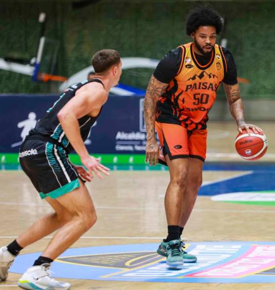 El estadounidense Marcus Weathers es una de las caras nuevas de Paisas para la temporada 2026. Paisas es cuarto y necesita las victorias para volver a escalar posiciones en la tabla. FOTO MANUEL SALDARRIAGA 