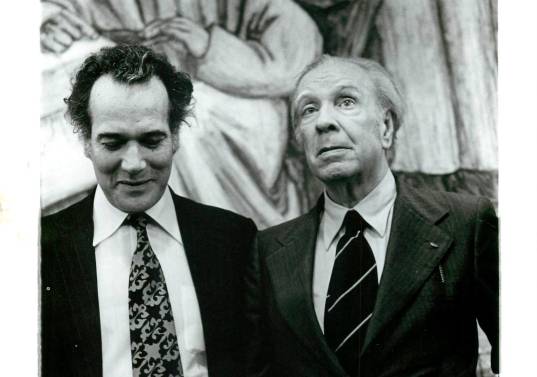 Manuel Mejía Vallejo y Borges, en la visita del argentino a la ciudad en 1978. Foto Archivo EC.