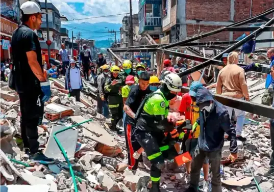 La exposición constante a noticias, imágenes y videos del terremoto del 10 de agosto puede generar ansiedad, insomnio e irritabilidad incluso en quienes no vivieron el sismo directamente. FOTO Manuel Saldarriaga