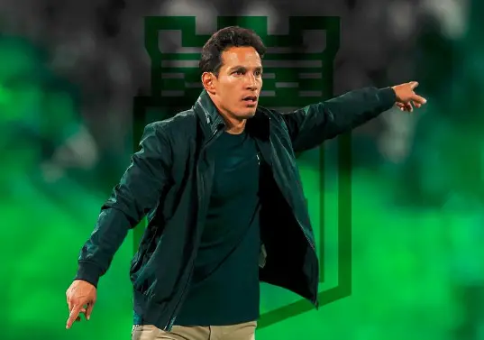 El técnico Diego Arias durante el clásico frente al Medellín. FOTO CAMILO SUÁREZ