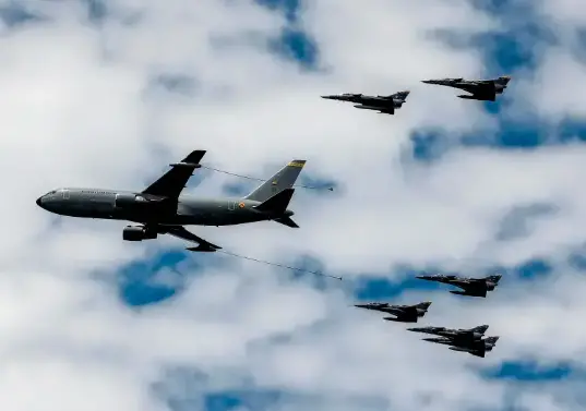 Como parte de su estrategia de seguridad, el gobierno de Abelardo de la Espriella ha intensificado las operaciones militares contra los grupos ilegales. FOTO EL COLOMBIANO 