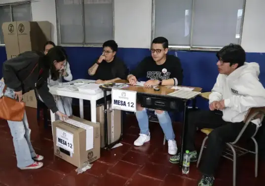 Si usted es joven y va a ejercer este derecho por primera vez, tenga en cuenta los siguientes pasos. Foto: Colprensa