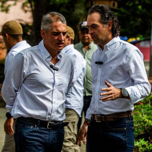 El pasado martes, el exalcalde de Medellín y hoy candidato Federico Gutiérrez (derecha) anunció su apoyo a la campaña de Andrés Julián Rendón, avalado por el partido Centro Democrático. <b><span class="mln_uppercase_mln"> </span></b>FOTO<b><span class="mln_uppercase_mln"> Julio César Herrera</span></b>