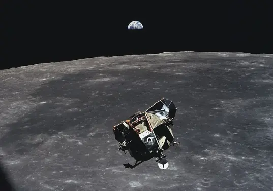El cohete fue lanzado en enero de 2025 para transportar los módulos Blue Ghost y Resilience. FOTO: Nasa