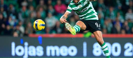 El delantero Luis Javier Suárez llegó a 32 goles esta temporada con Sporting. Foto: Getty