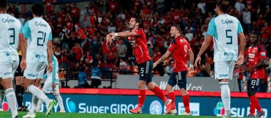 Joaquín Varela celebrando un gol ante Millonarios en 2023. FOTO: X Dim oficial
