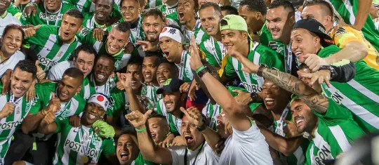 La mayoría de futbolistas elegidos por lectores de este diario estuvieron en los equipos campeones de Libertadores en 1989 y 2016. Otros marcaron por la calidad mostrada en cancha. FOTO Juan Antonio Sánchez y EC