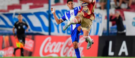 El delantero uruguayo Enzo Larrosa anotó el gol del Medellín en el duelo ante Juventud en Montevideo. Foto: AFP