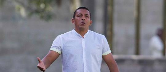 Jairo El Viejo Patiño en su rol como entrenador, ha dirigido a Llaneros, Bogotá y Cúcuta en el torneo de la B. FOTO JUAN ANTONIO SÁNCHEZ 